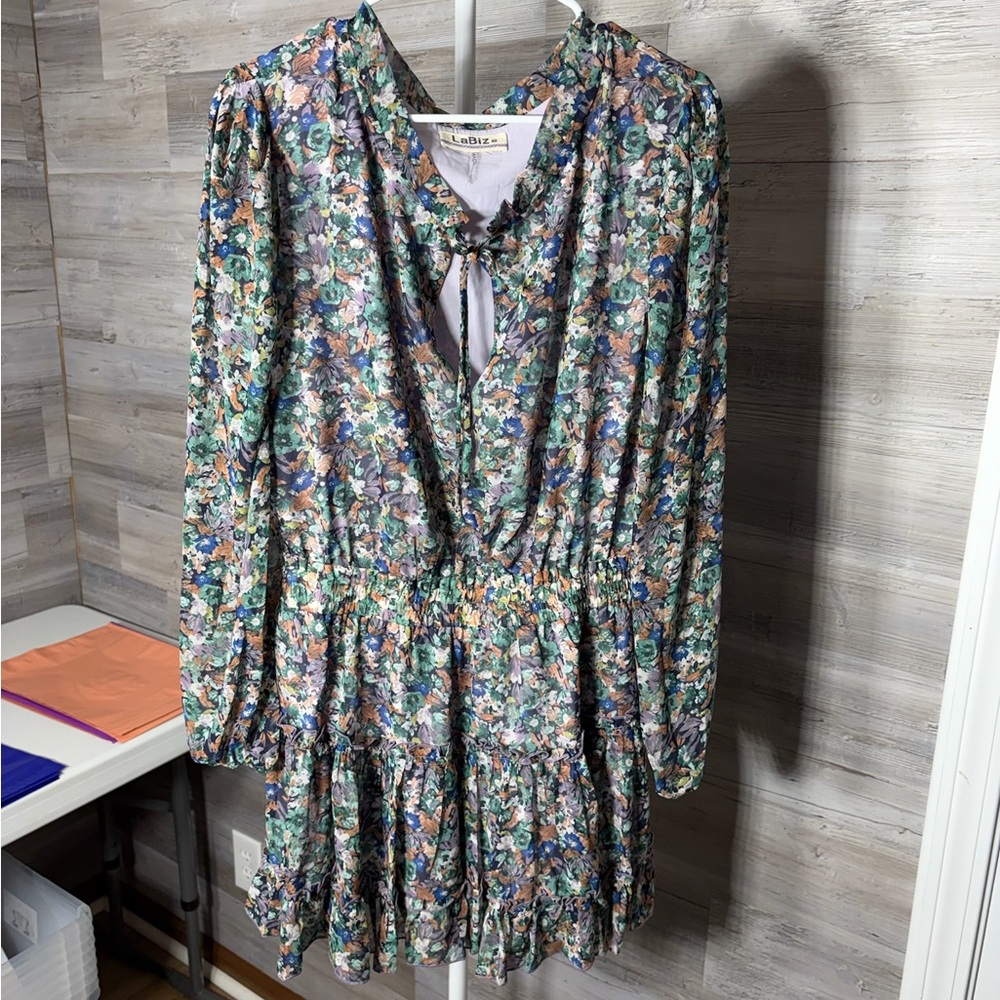 Floral Mini Dress with Long Sleeves 812